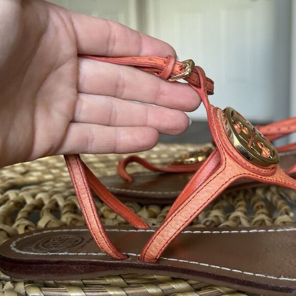 Tory Burch Women's Emmy T-Strap Logo Flat Orange Leather Sandals size 6M - Picture 4 of 12